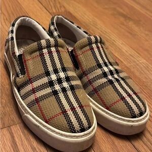 Burberry Tan and Black Plaid Loafers Slip on Shoes Sandals 6 1/2